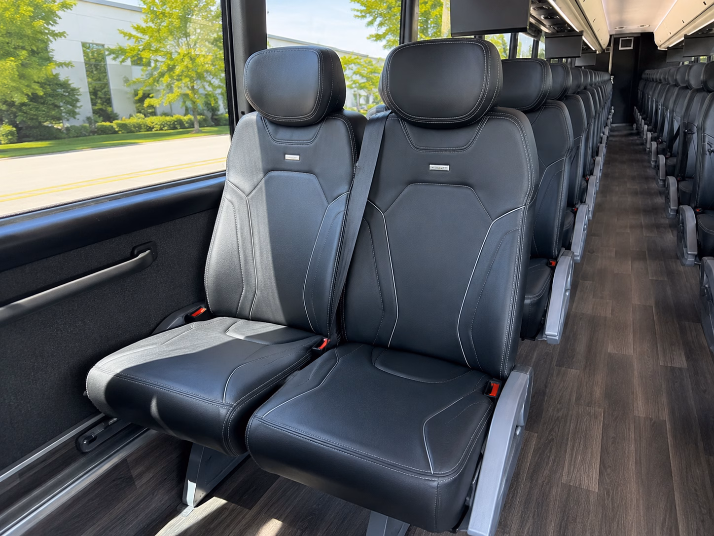 cross into the connecticut river valley and litchfield hills on one wine tour