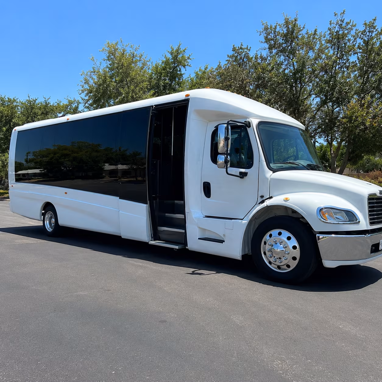 minibuses and motorcoaches to new haven museums and the yale peabody