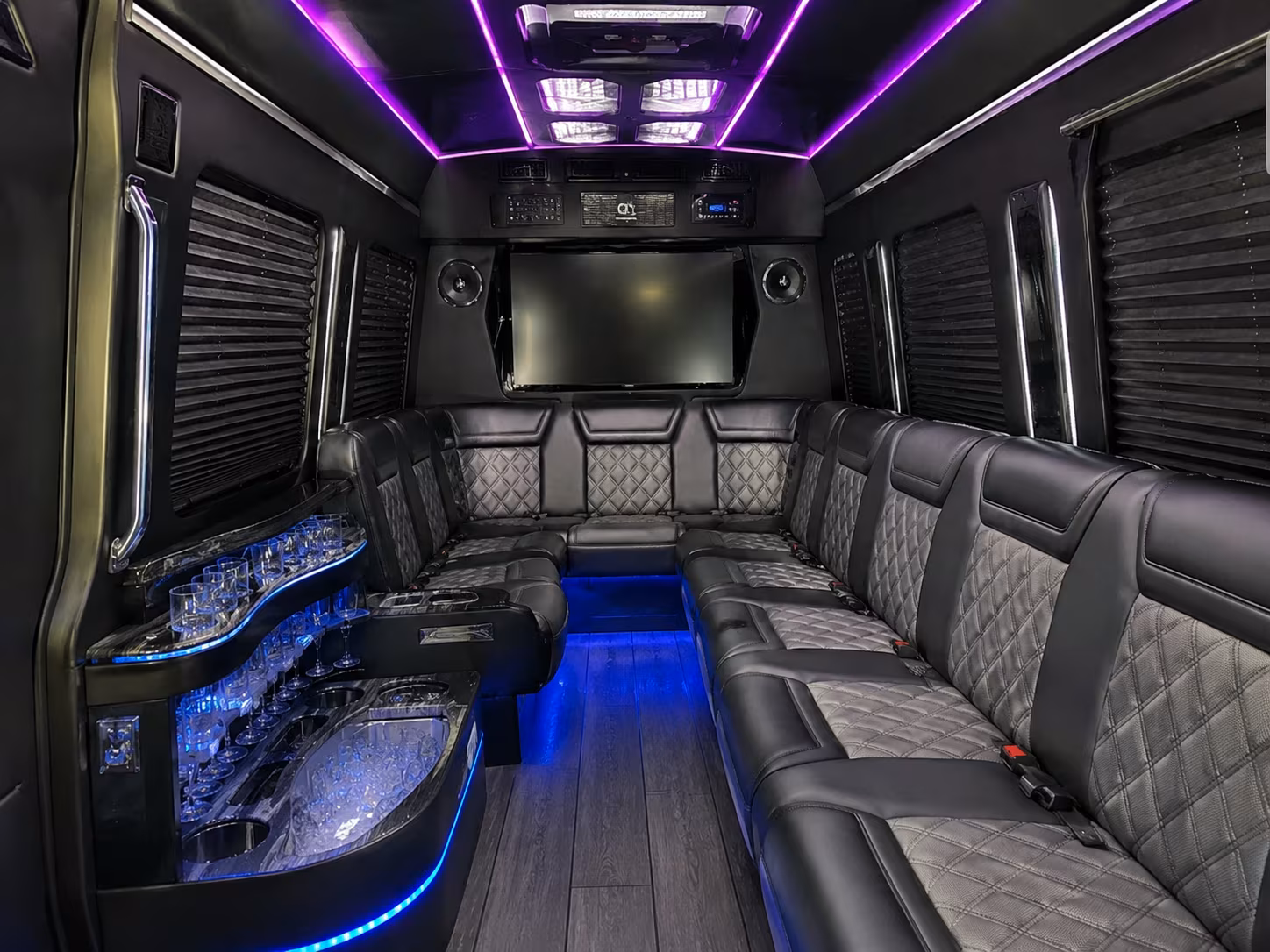 toyota oakdale theatre bus rentals for wallingford shows